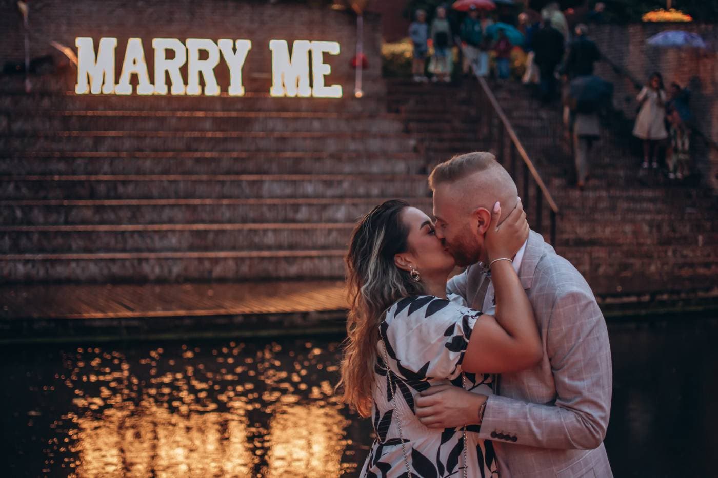 XXL MARRY ME lichtletters op locatie